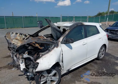 2011 Toyota Matrix S z USA, uszkodzony, nr VIN 2T1LE4EE5BC020182